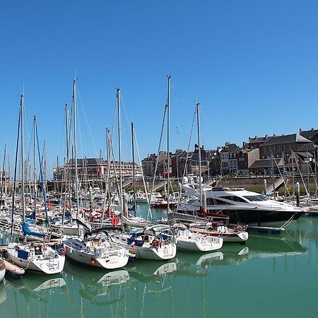 Appartement Meuble En Plein Coeur De St Valery En Caux Saint-Valery-en-Caux Kültér fotó